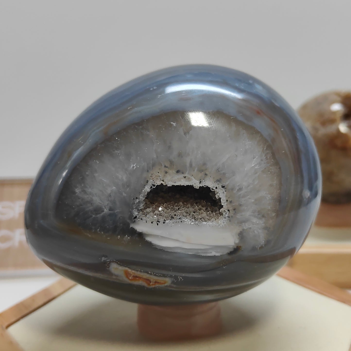 藍水晶瑪瑙蛋 Quartz Crystal Agate Egg