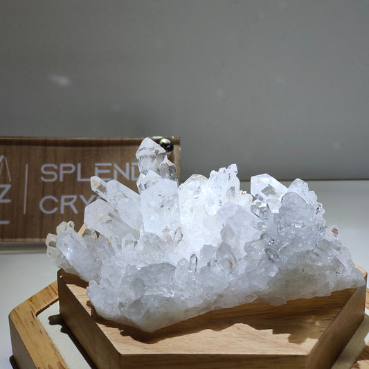 白水晶簇 White Quartz Crystal