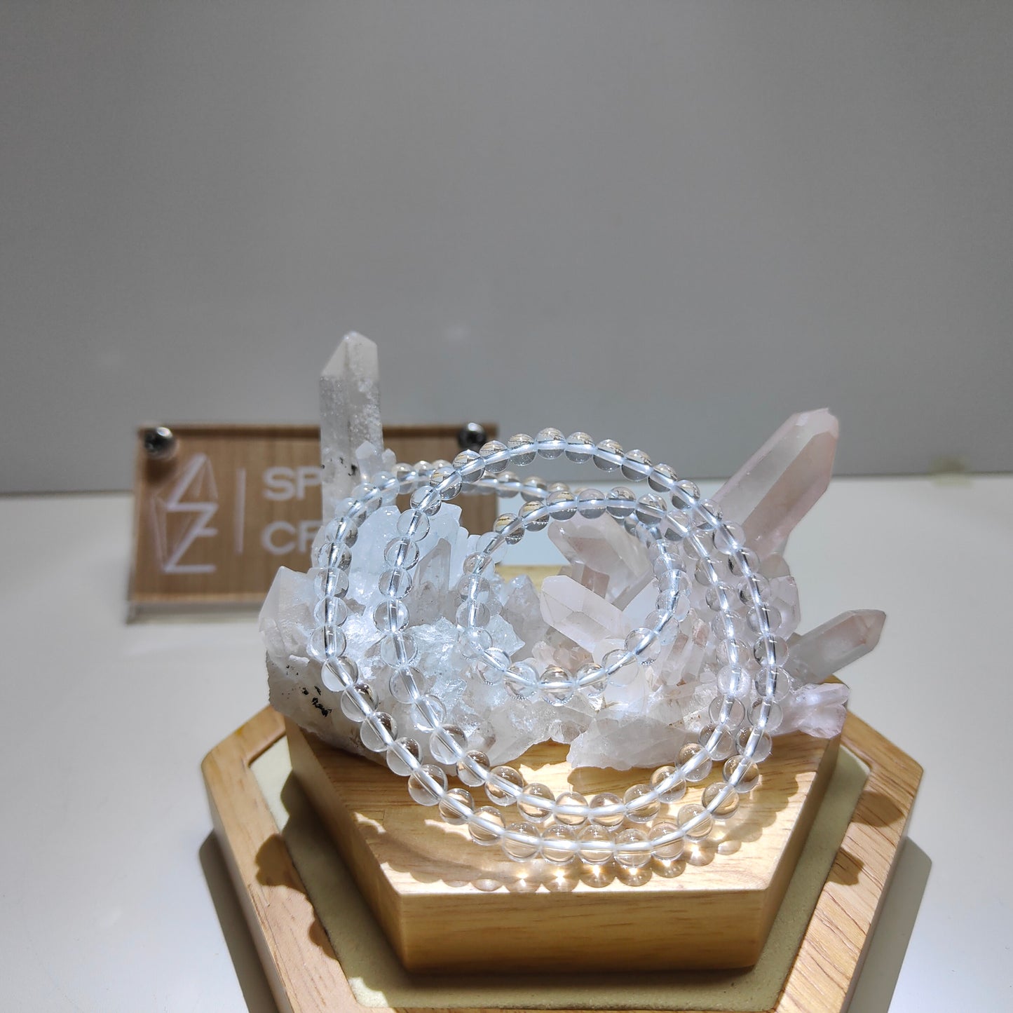 白 + 粉水晶簇 White & Pink Quartz Crystal