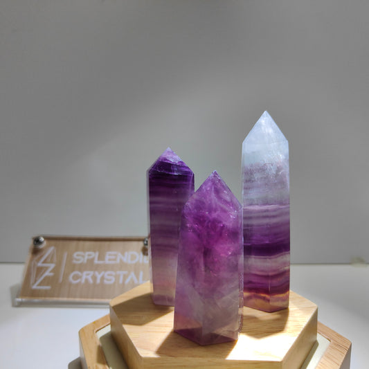 紫螢石柱 Fluorite