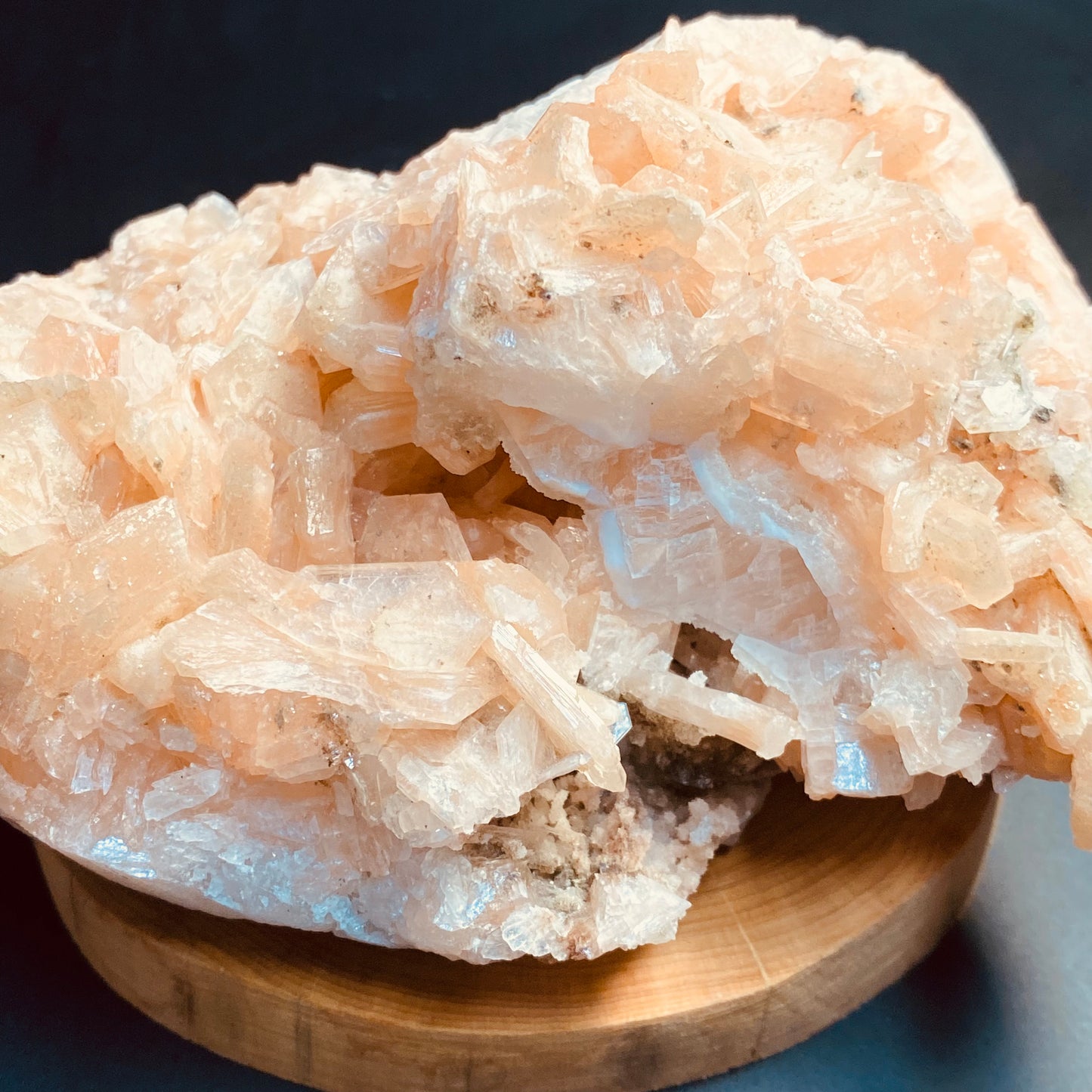 魚眼粉沸石 Apophyllite & zeolite